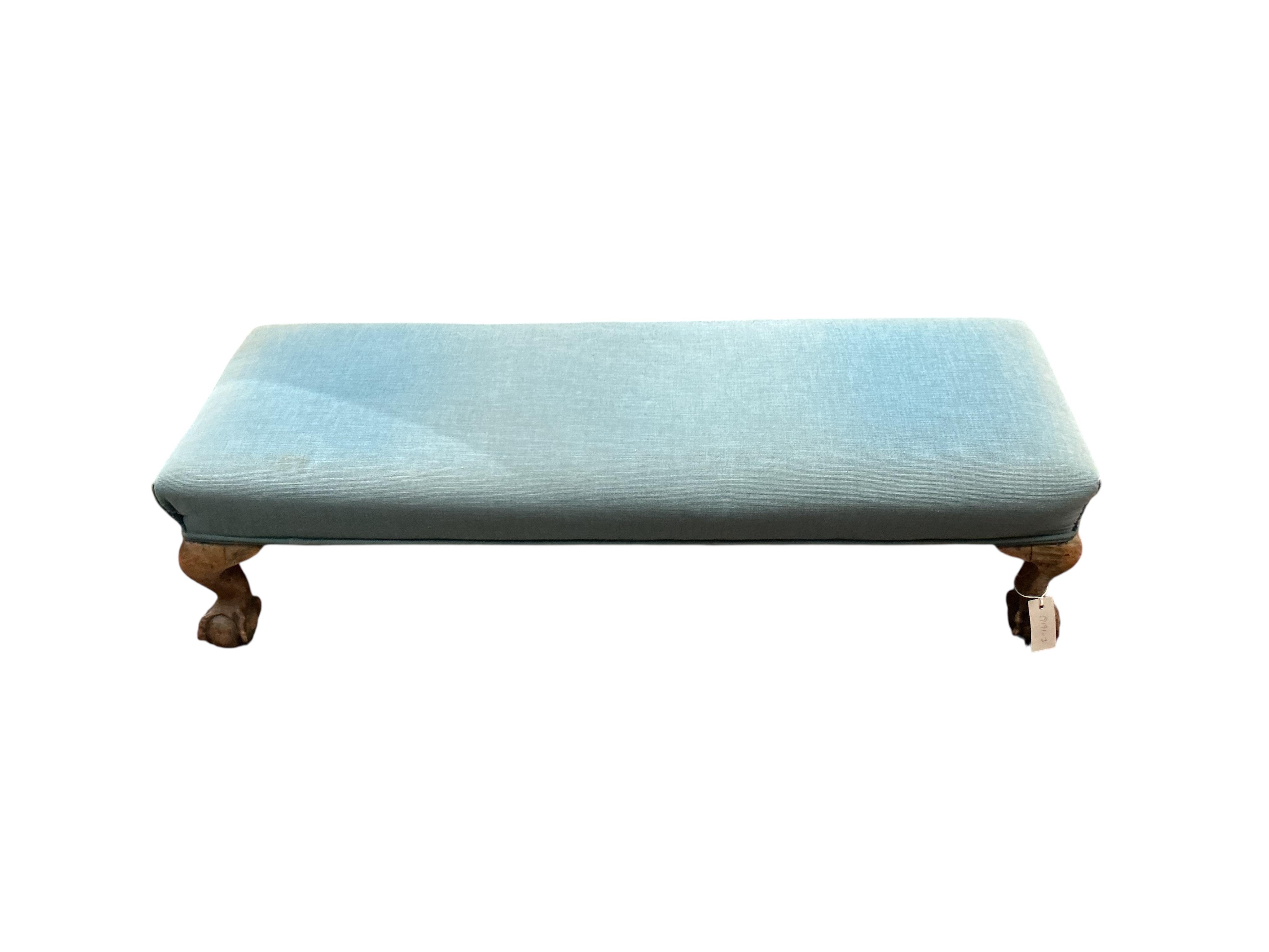 An early 20th century beech fender stool, width 110cm, depth 35cm, height 26cm